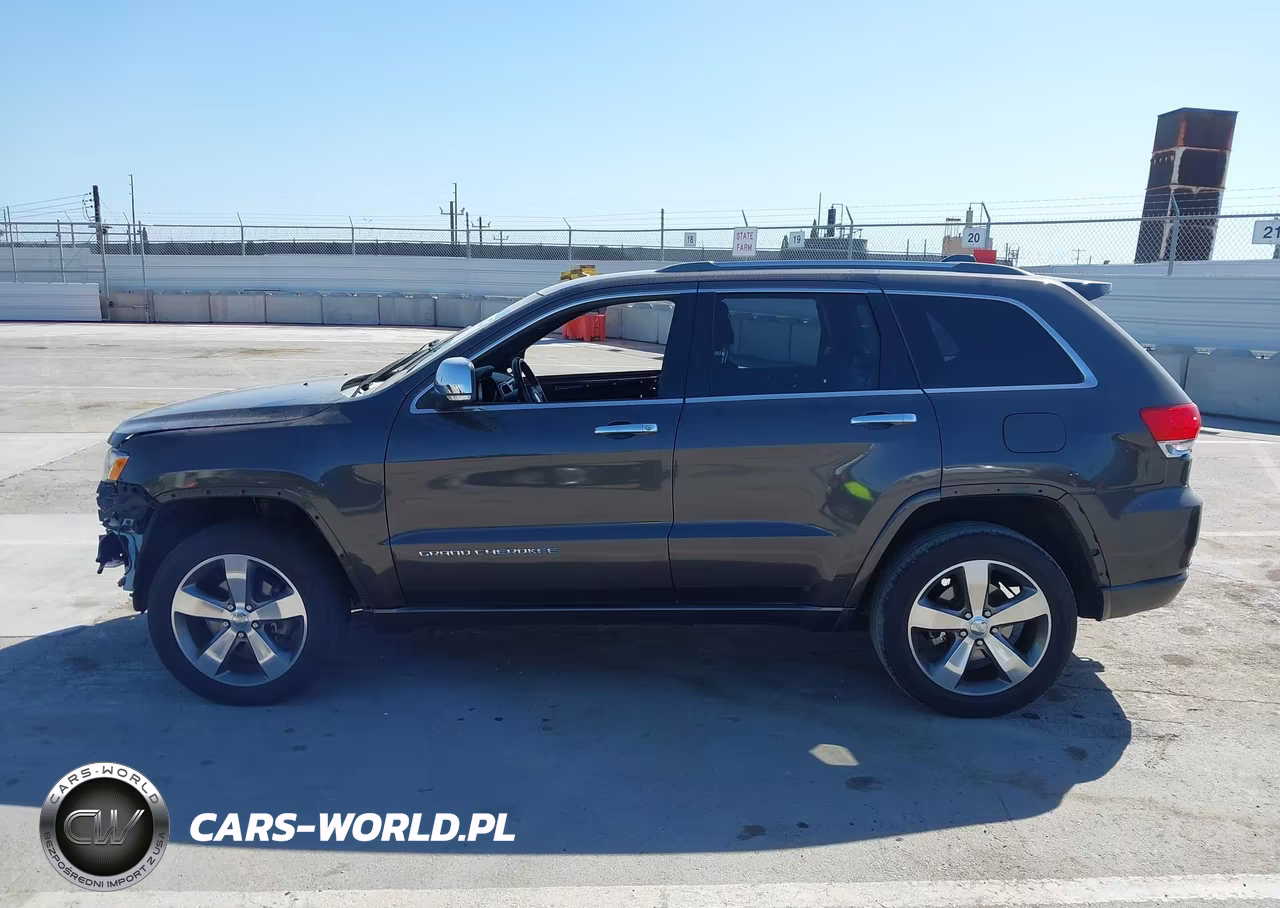 2015 Jeep Grand Cherokee Overland VIN:1C4RJFCG9FC833559 - 15
