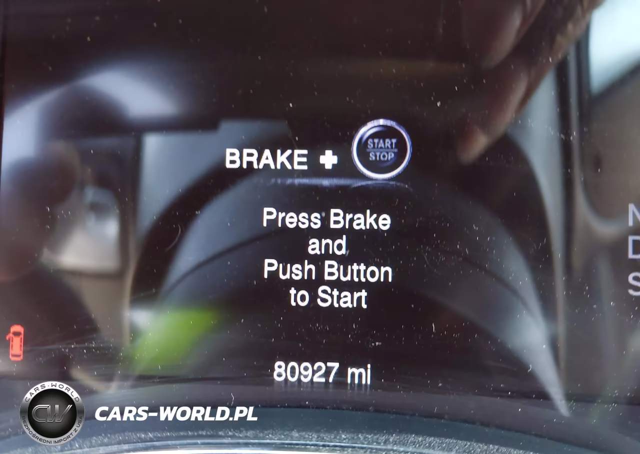 2015 Jeep Grand Cherokee Overland VIN:1C4RJFCG9FC833559 - 16