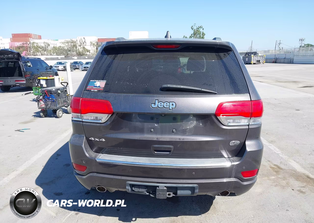 2015 Jeep Grand Cherokee Overland VIN:1C4RJFCG9FC833559 - 17