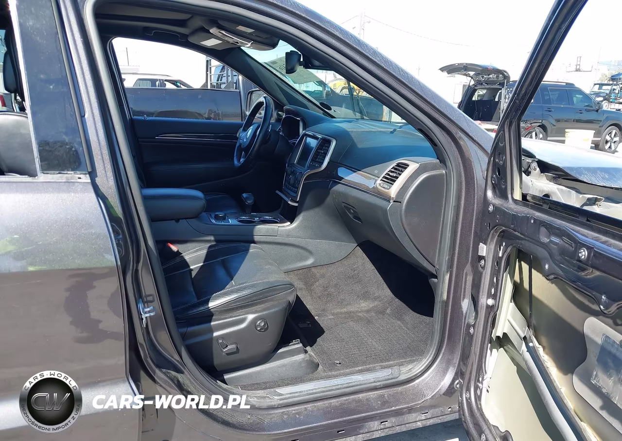2015 Jeep Grand Cherokee Overland VIN:1C4RJFCG9FC833559 - 5