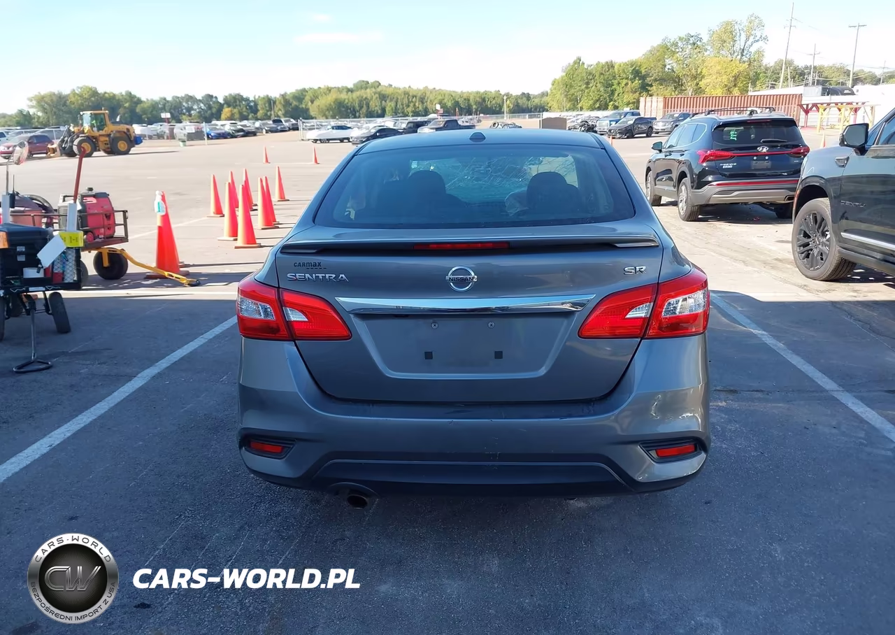2019 Nissan Sentra Sr VIN:3N1AB7AP7KY346075 - 17