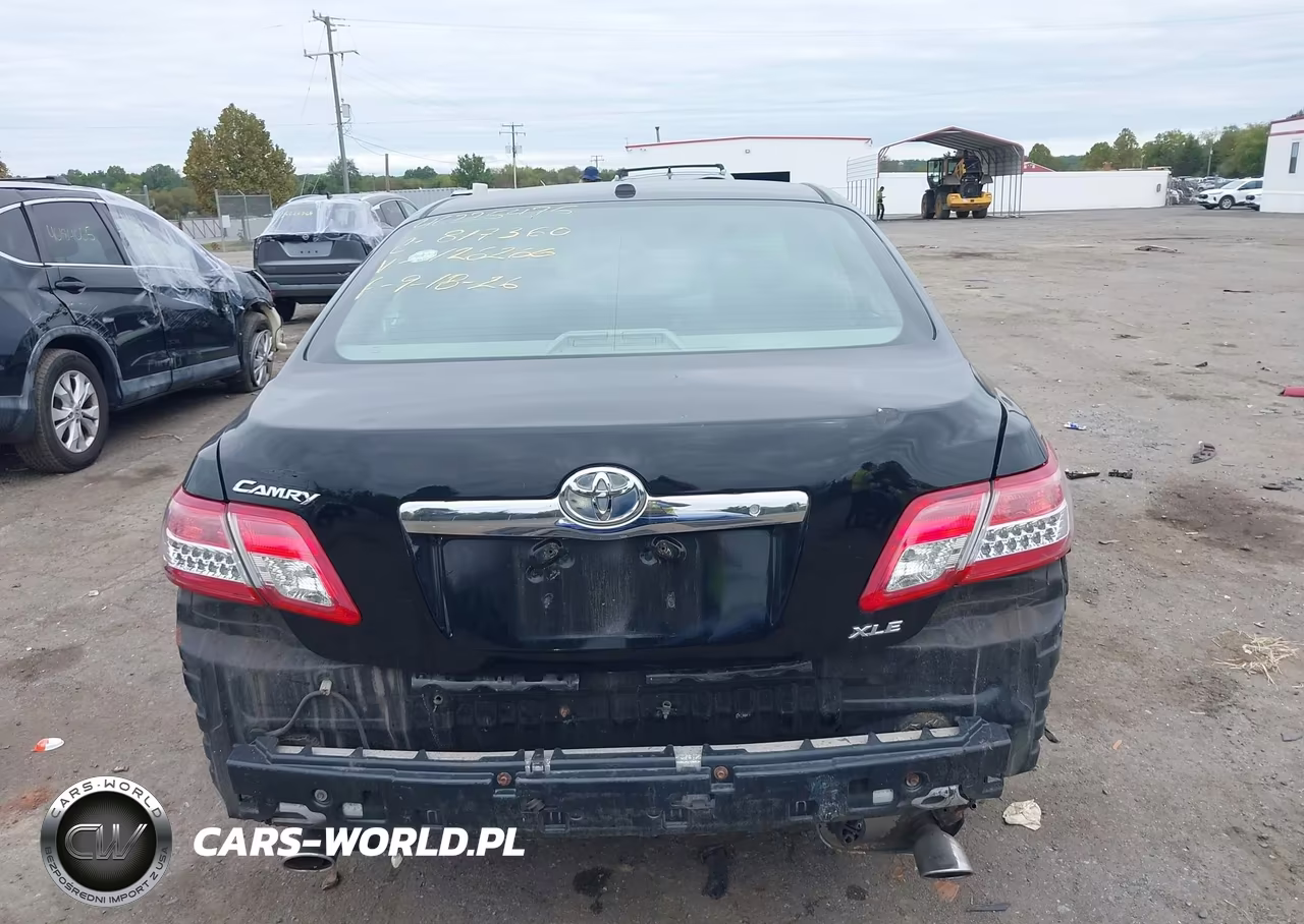 TOYOTA CAMRY VIN:4T1BK3EK0BU126266 - 17