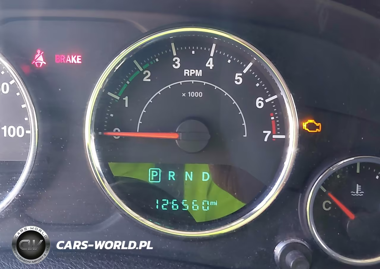 2016 Jeep Wrangler Unlimited Willys Wheeler VIN:1C4BJWDG8GL155369 - 15