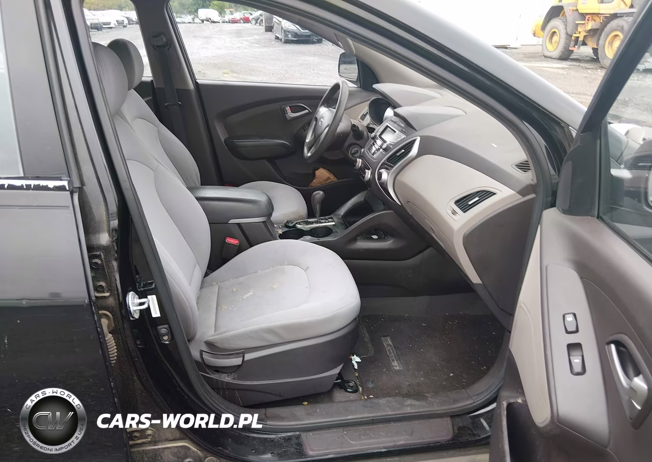 2010 Hyundai Tucson Gls VIN:KM8JT3ACXAU040209 - 5