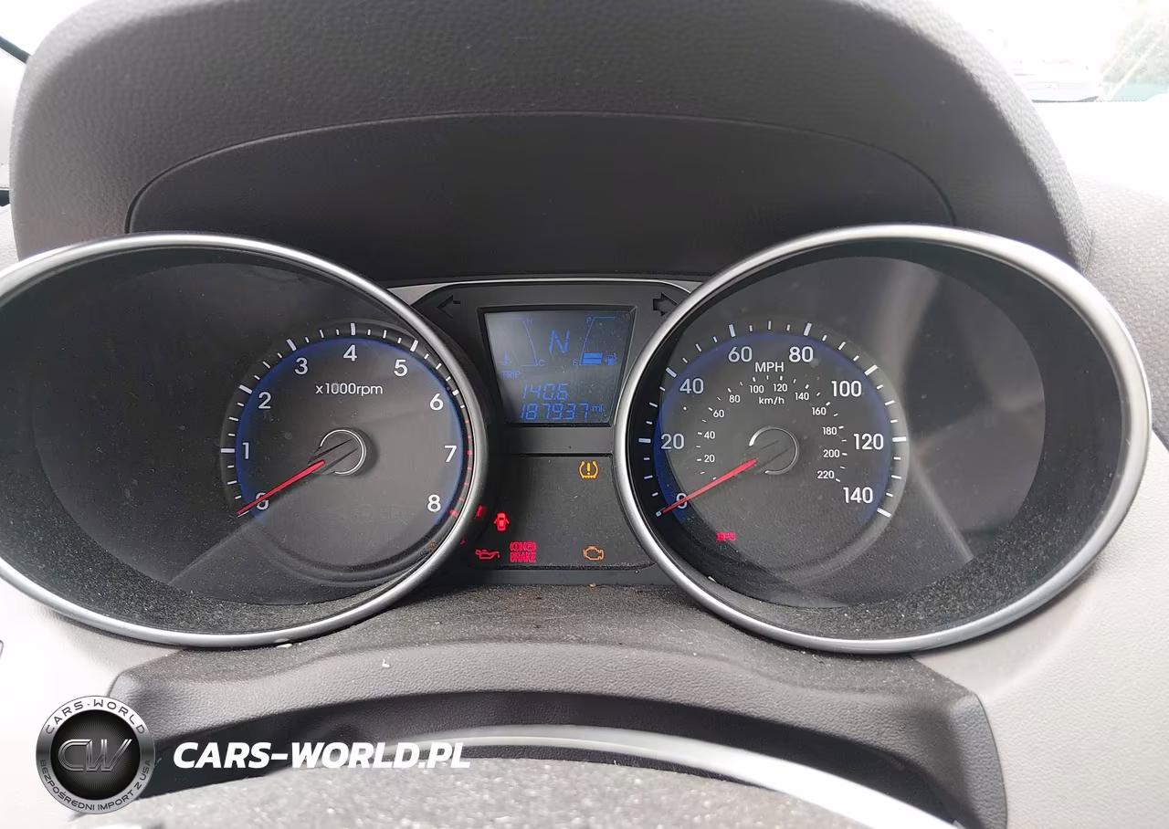 2010 Hyundai Tucson Gls VIN:KM8JT3ACXAU040209 - 7