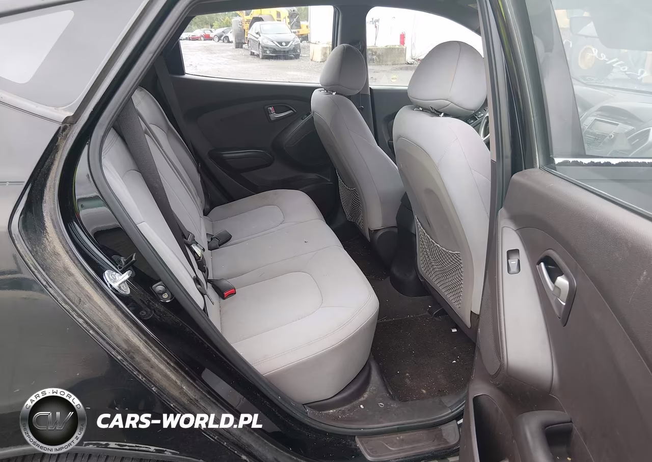 2010 Hyundai Tucson Gls VIN:KM8JT3ACXAU040209 - 8