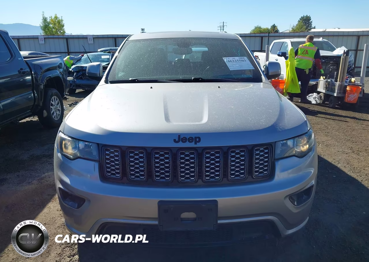 2019 Jeep Grand Cherokee Altitude 4X4 VIN:1C4RJFAG7KC566466 - 13