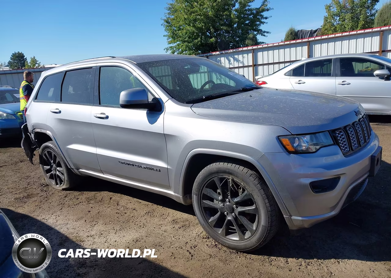 2019 Jeep Grand Cherokee Altitude 4X4 VIN:1C4RJFAG7KC566466 - 14