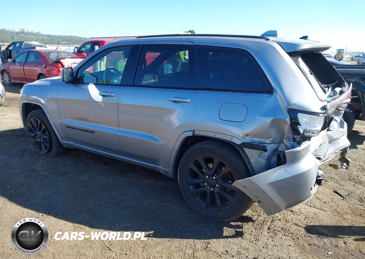2019 Jeep Grand Cherokee Altitude 4X4 VIN:1C4RJFAG7KC566466 - 3