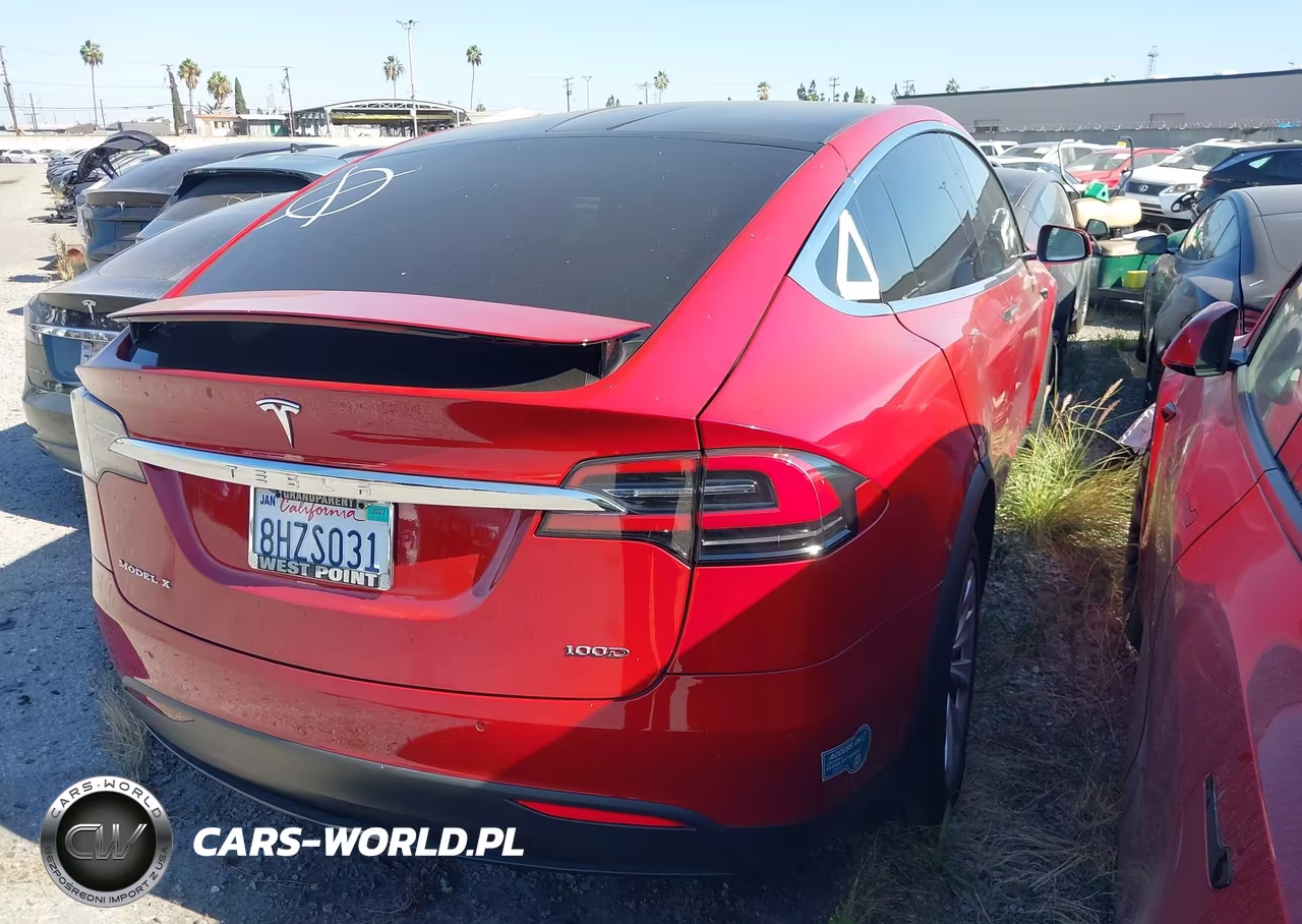 2018 Tesla Model X 100D-75D-P100D VIN:5YJXCDE26JF144758 - 4