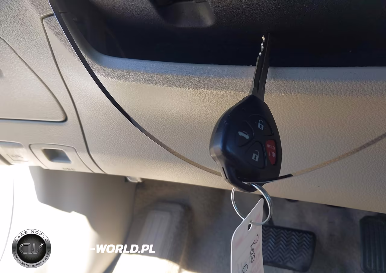 2011 Toyota Corolla Le VIN:JTDBU4EE4BJ100236 - 11