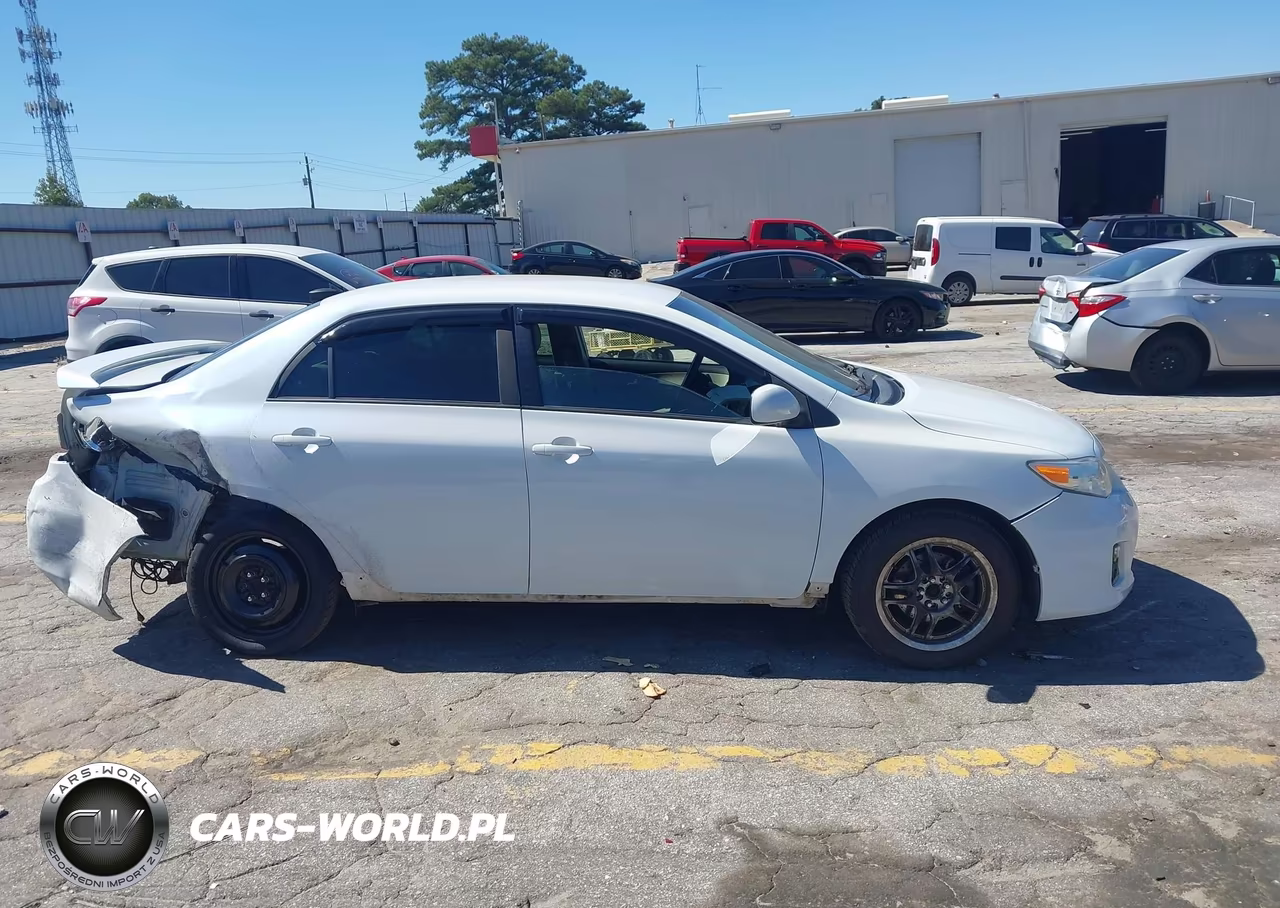 2011 Toyota Corolla Le VIN:JTDBU4EE4BJ100236 - 13
