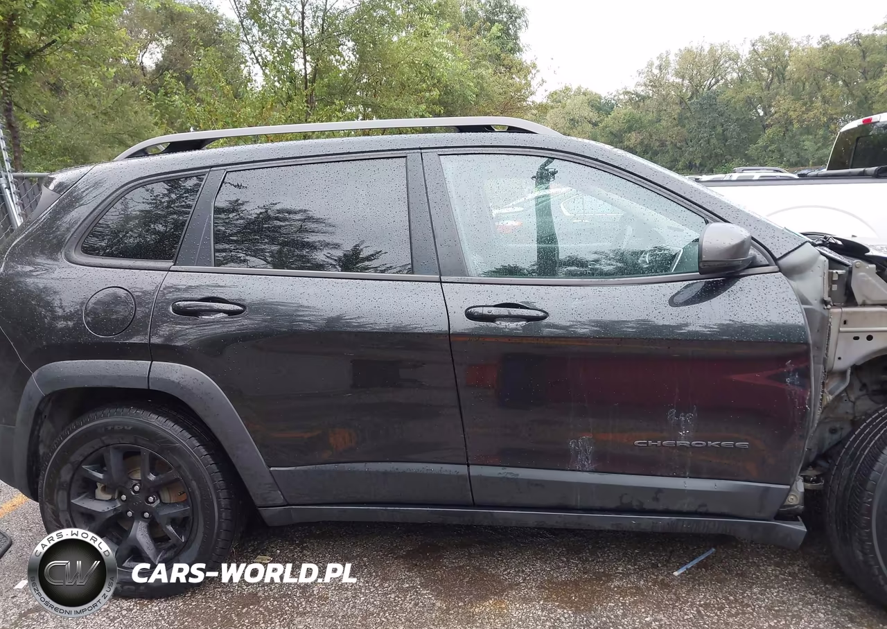 2015 Jeep Cherokee Trailhawk VIN:1C4PJMBS4FW591960 - 14