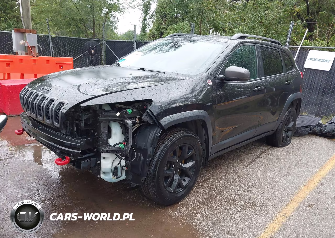 2015 Jeep Cherokee Trailhawk VIN:1C4PJMBS4FW591960 - 2