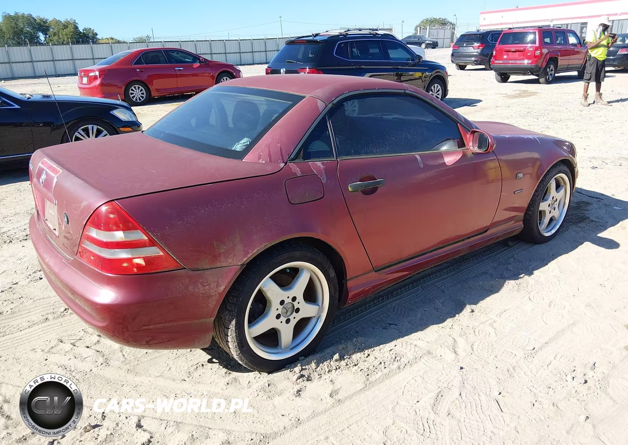 1999 Mercedes-Benz Slk 230 Kompressor VIN:WDBKK47F0XF114073 - 4