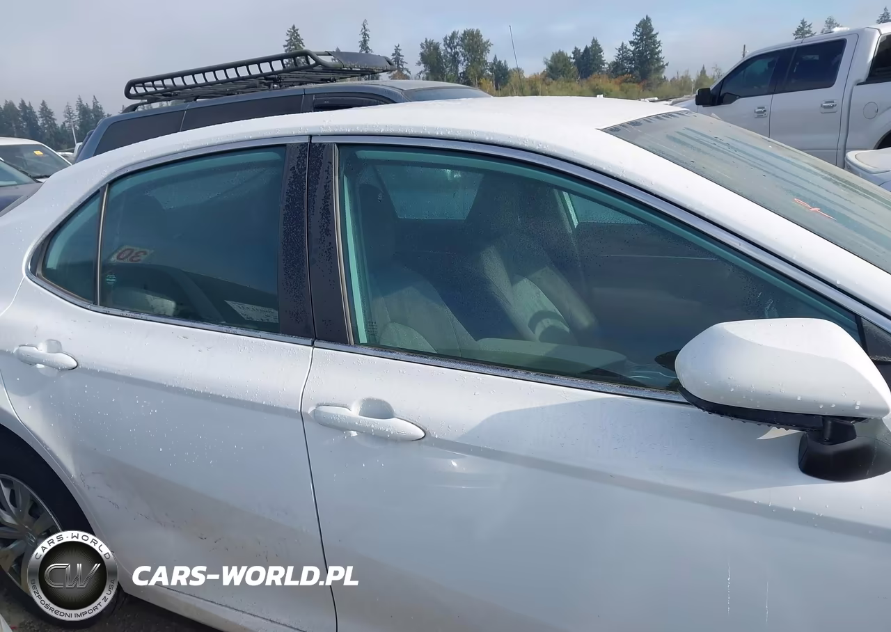 2024 Toyota Camry Hybrid Le VIN:4T1C31AK4RU628669 - 13