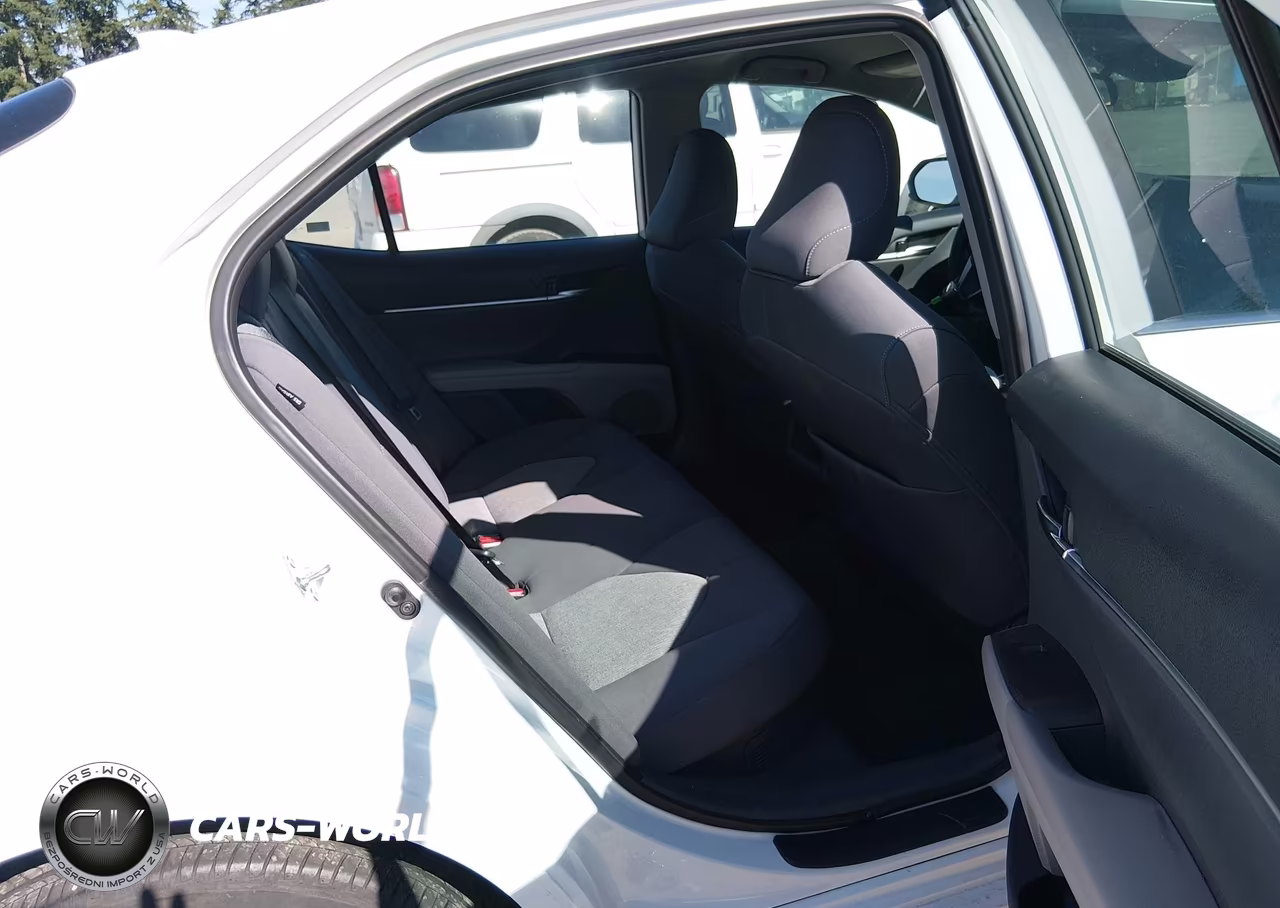 2024 Toyota Camry Hybrid Le VIN:4T1C31AK4RU628669 - 8