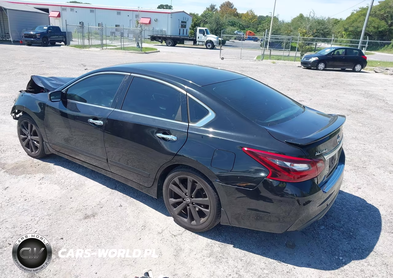 2017 Nissan Altima 2.5 Sr VIN:1N4AL3AP5HC207640 - 3