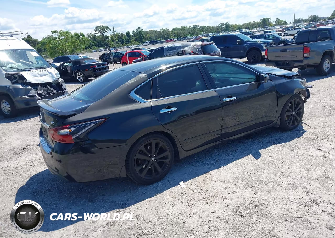 2017 Nissan Altima 2.5 Sr VIN:1N4AL3AP5HC207640 - 4