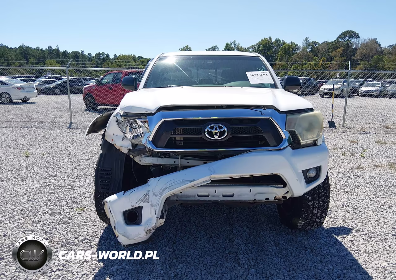 2014 Toyota Tacoma Base V6 VIN:5TFLU4EN5EX090399 - 12