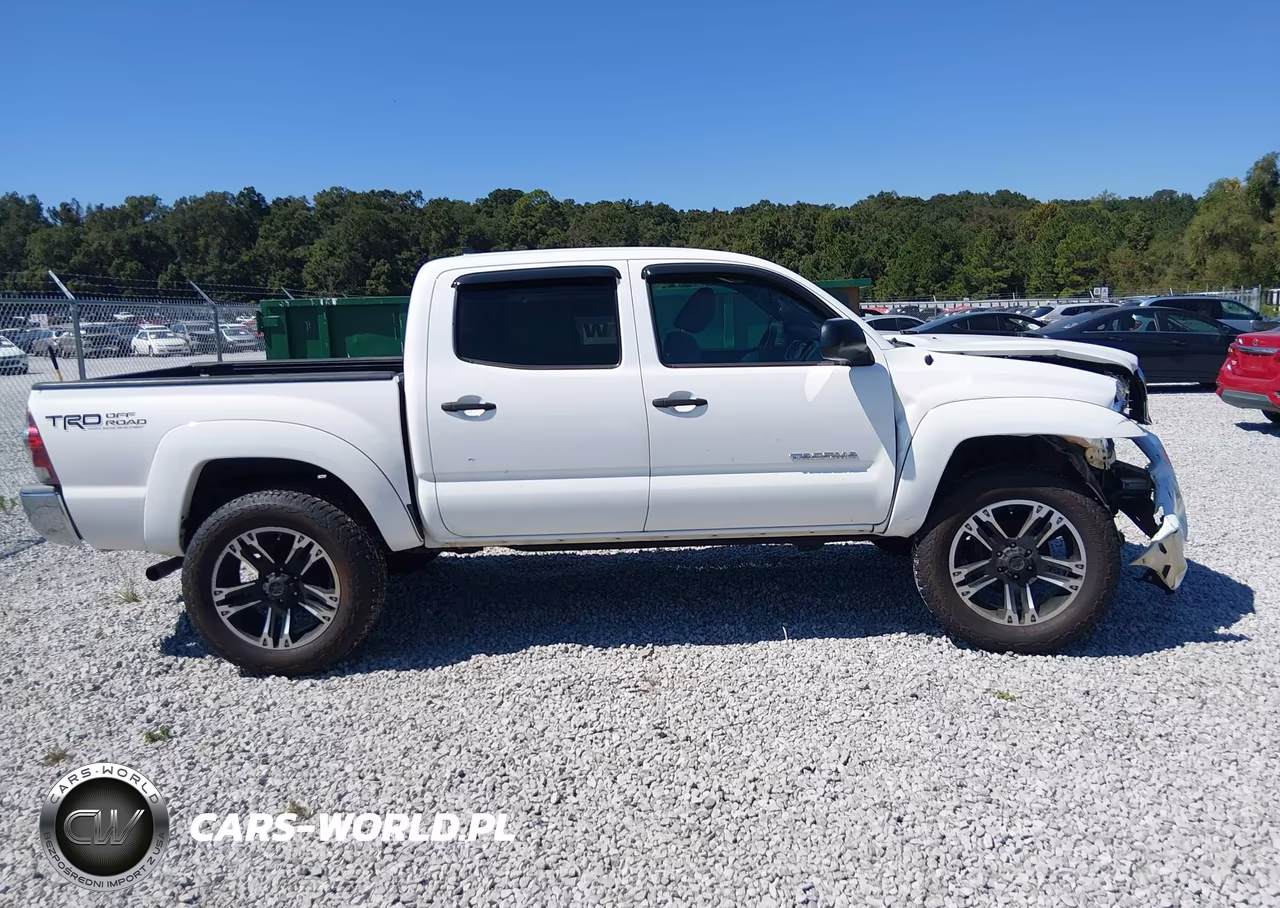 2014 Toyota Tacoma Base V6 VIN:5TFLU4EN5EX090399 - 13