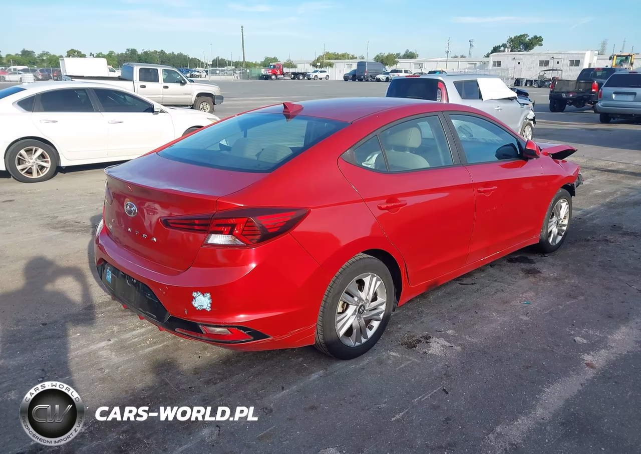 2019 Hyundai Elantra Sel VIN:KMHD84LF2KU749679 - 4