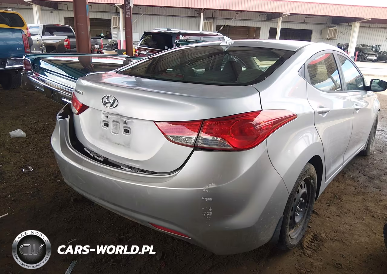 2012 Hyundai Elantra Gls VIN:5NPDH4AE2CH079920 - 4