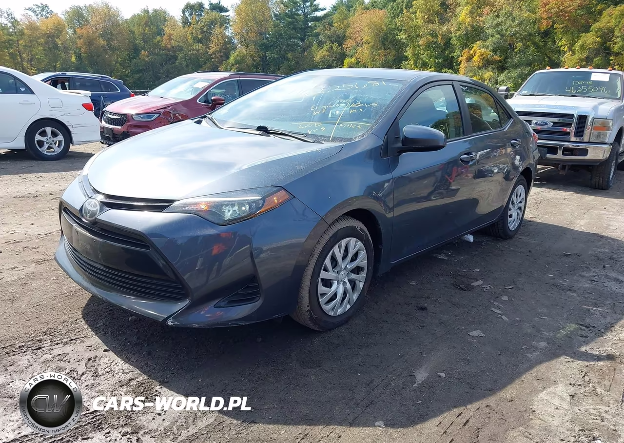 2018 Toyota Corolla Le VIN:5YFBURHE9JP844451 - 2