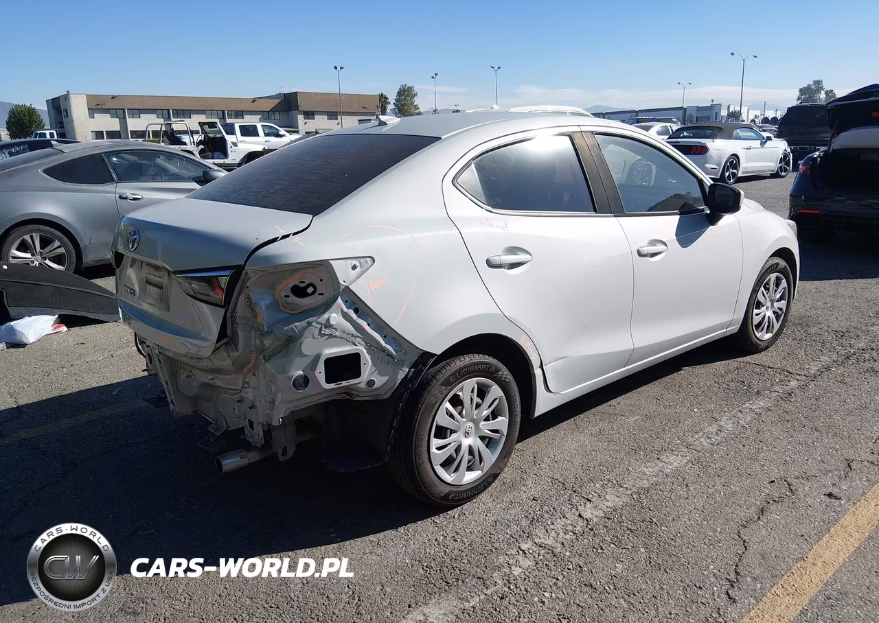2019 Toyota Yaris L VIN:3MYDLBYV6KY526857 - 4