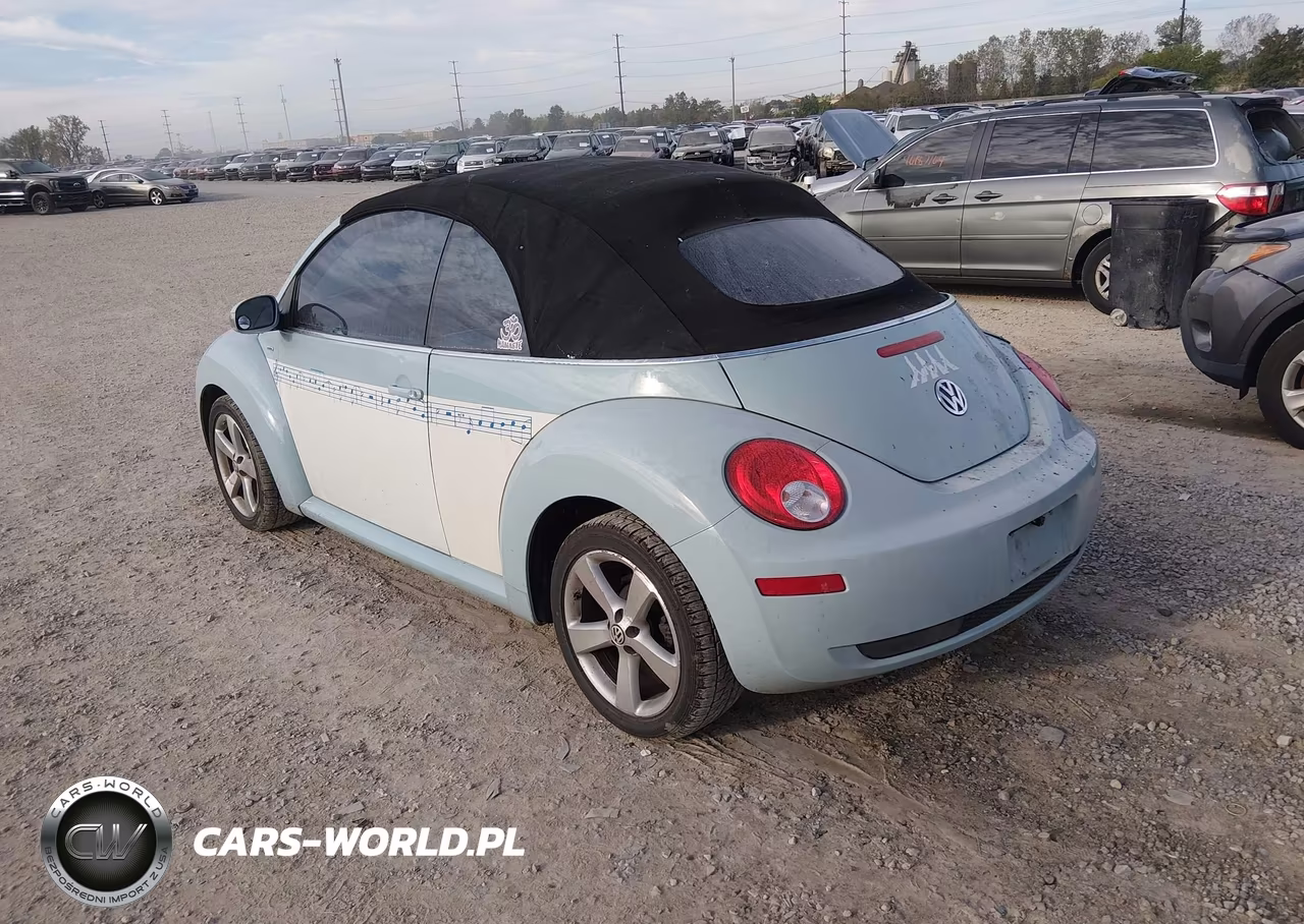 2010 Volkswagen New Beetle 2.5L Final Edition VIN:3VWRW3AL0AM002732 - 3