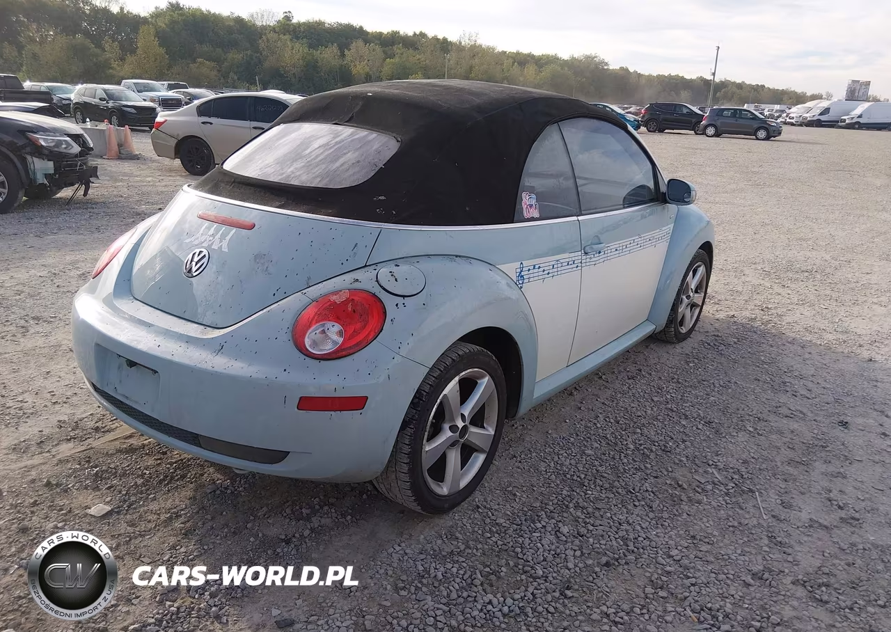 2010 Volkswagen New Beetle 2.5L Final Edition VIN:3VWRW3AL0AM002732 - 4