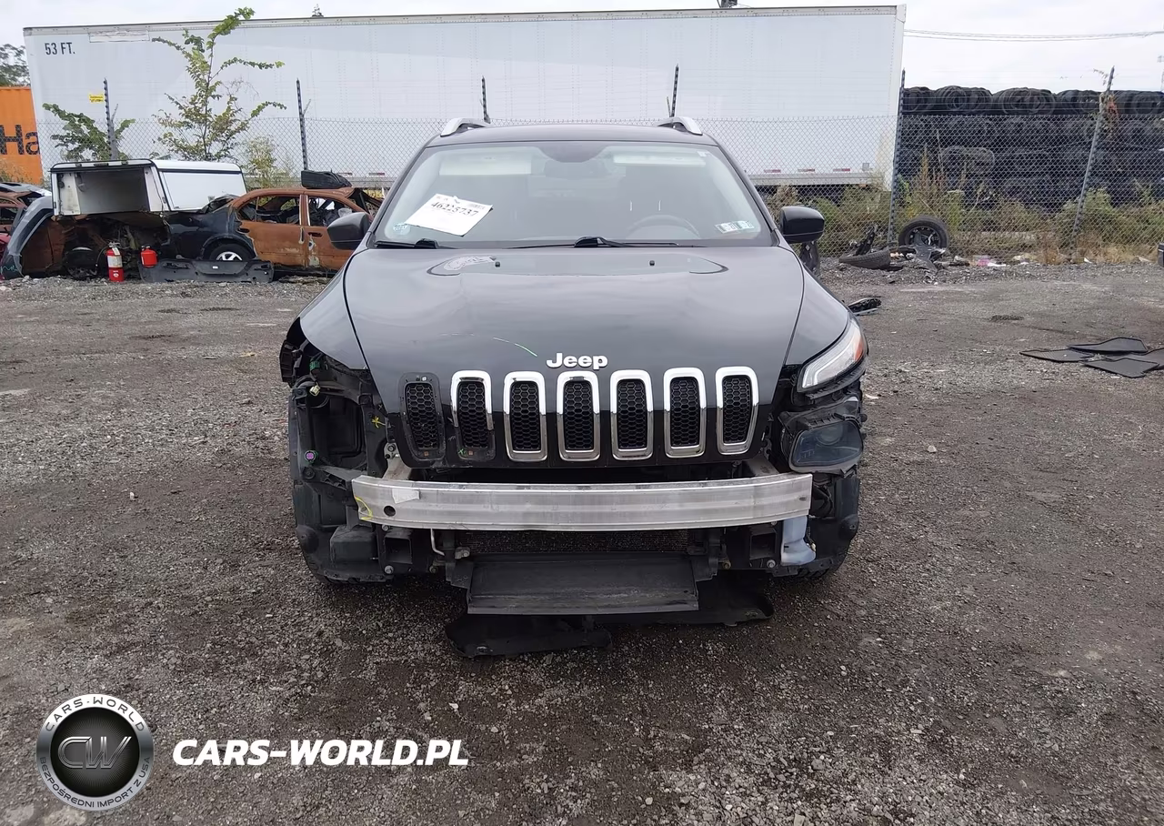 2015 Jeep Cherokee Latitude VIN:1C4PJMCS5FW776677 - 12