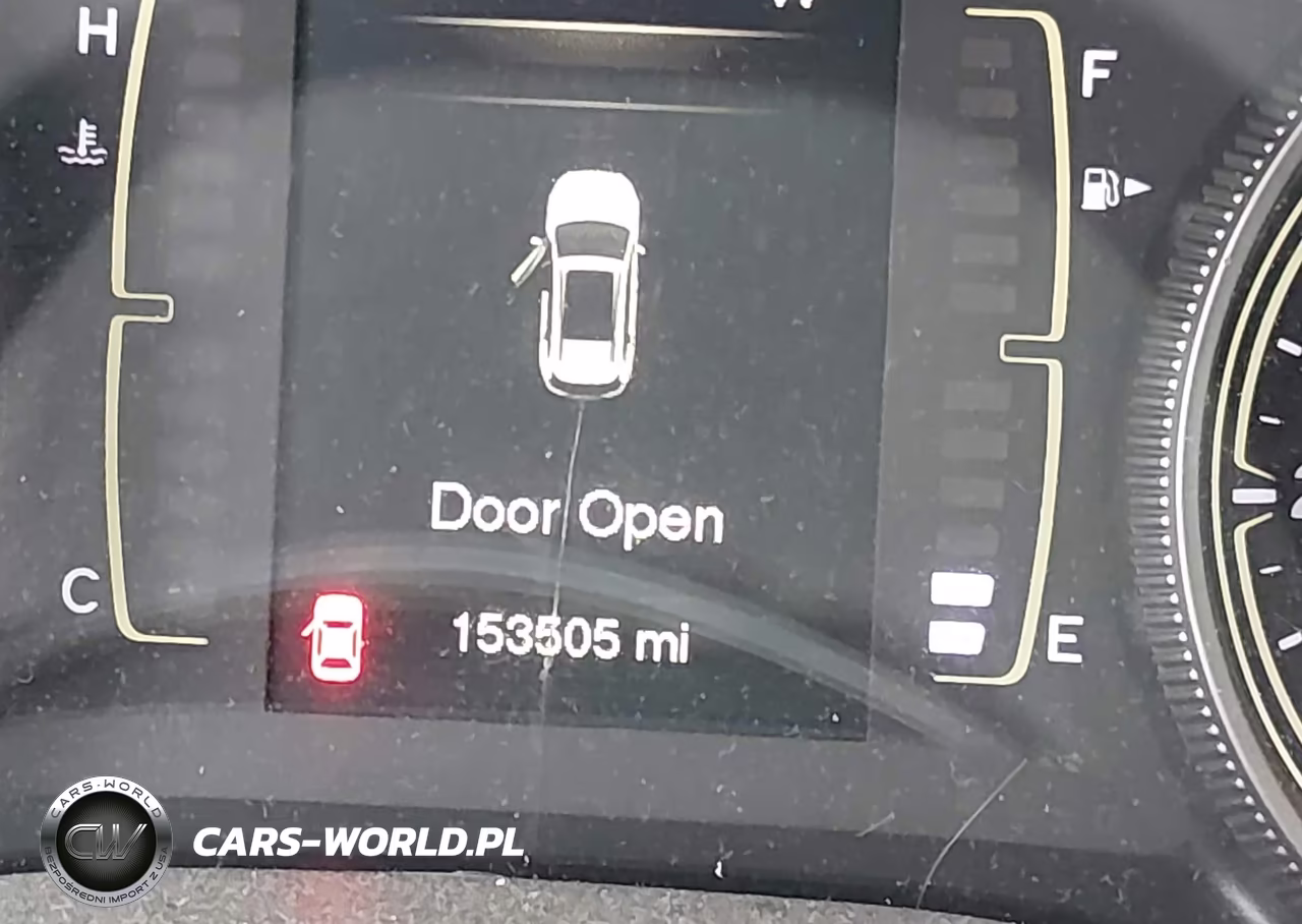 2015 Jeep Cherokee Latitude VIN:1C4PJMCS5FW776677 - 15