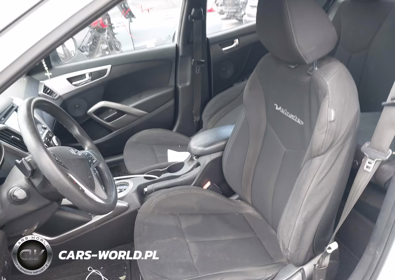 2016 Hyundai Veloster VIN:KMHTC6ADXGU292859 - 15