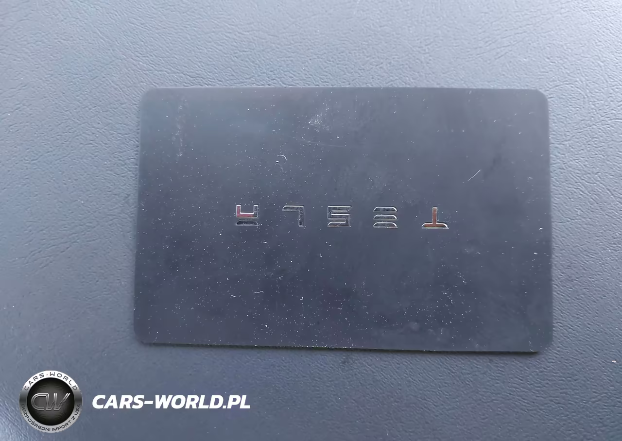 2020 Tesla Model Y Long Range Dual Motor All-Wheel Drive VIN:5YJYGDEE0LF051305 - 11