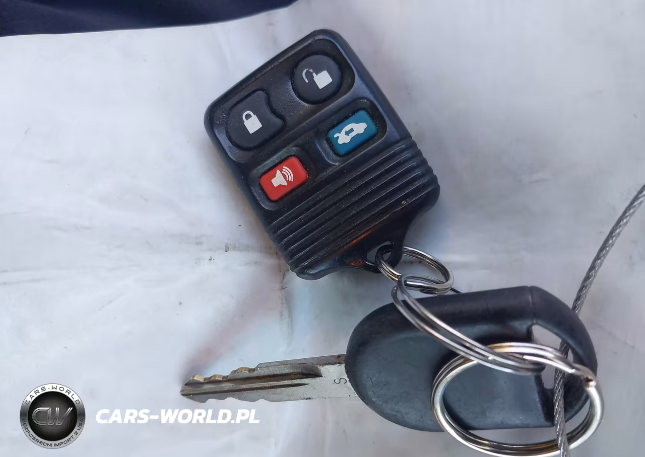 2004 Ford Taurus Sel VIN:1FAHP56S44G133979 - 11