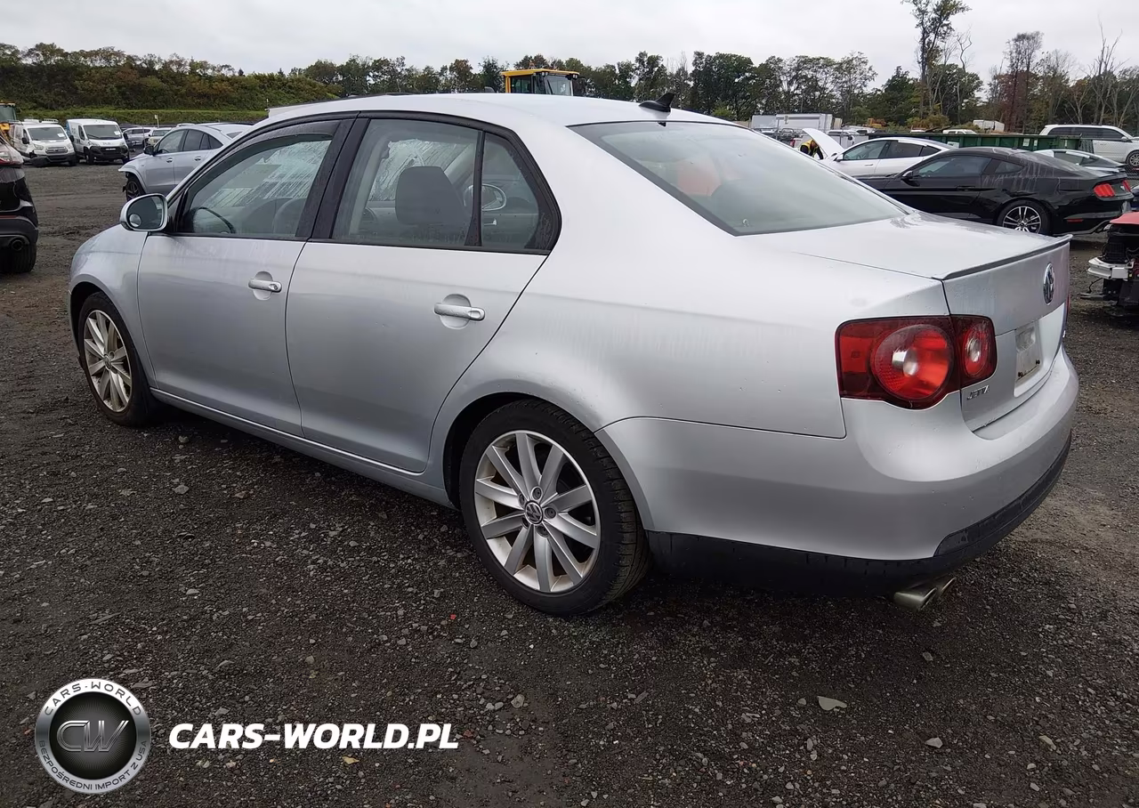 2010 Volkswagen Jetta Wolfsburg Edition VIN:3VWRA7AJ5AM074238 - 3