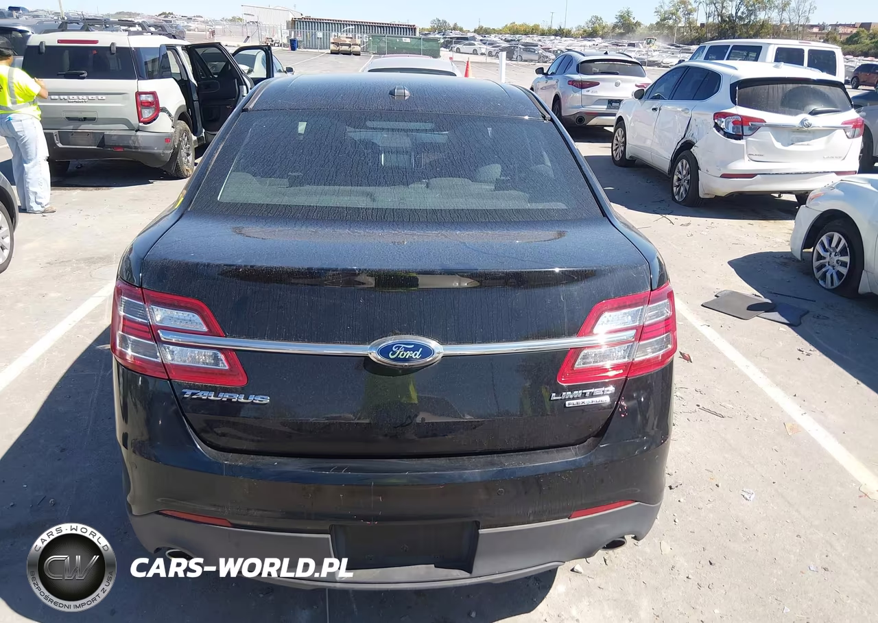 2016 Ford Taurus Limited VIN:1FAHP2F83GG110927 - 17