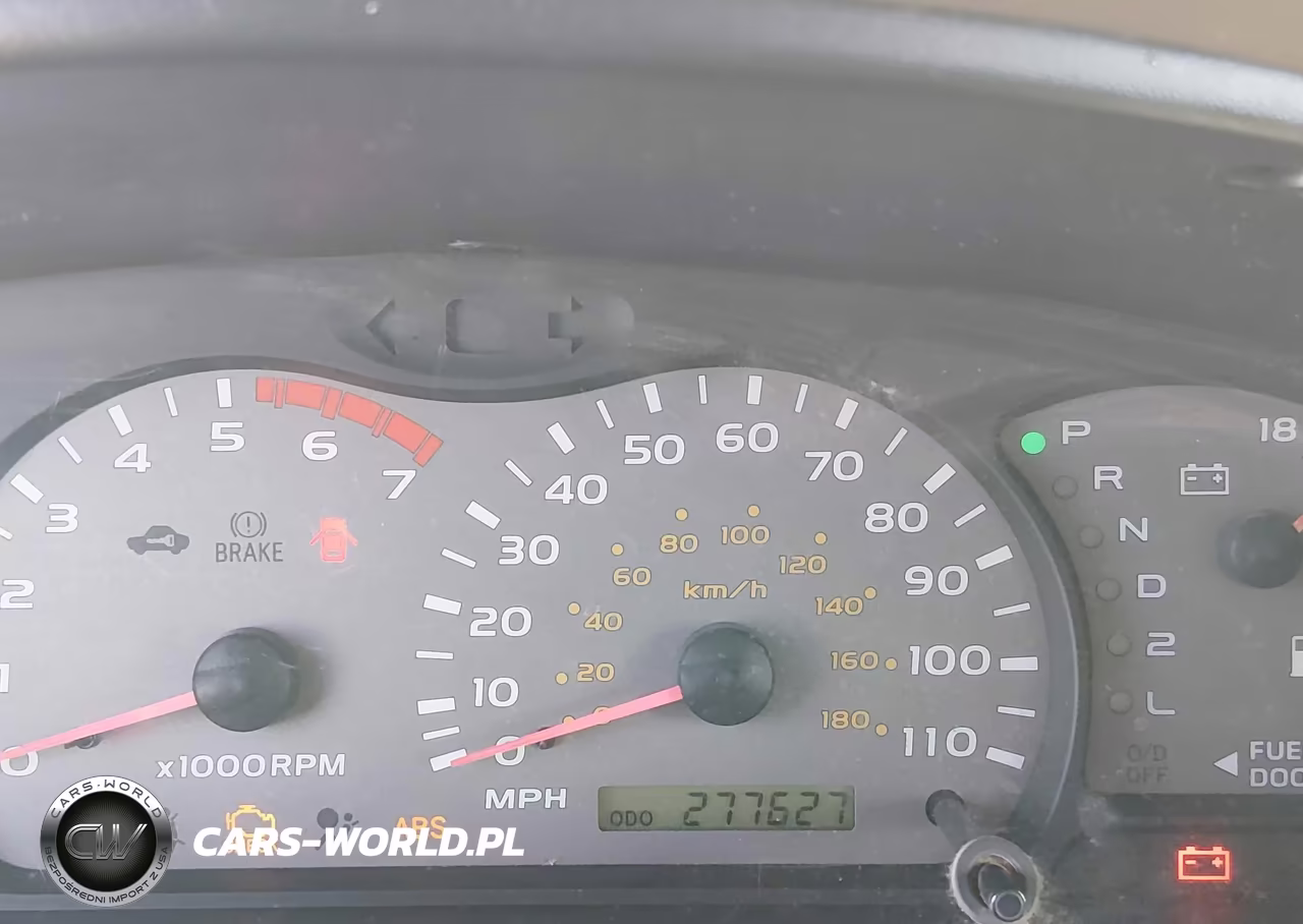 2001 Toyota Sequoia Limited V8 VIN:5TDBT48A61S004413 - 7