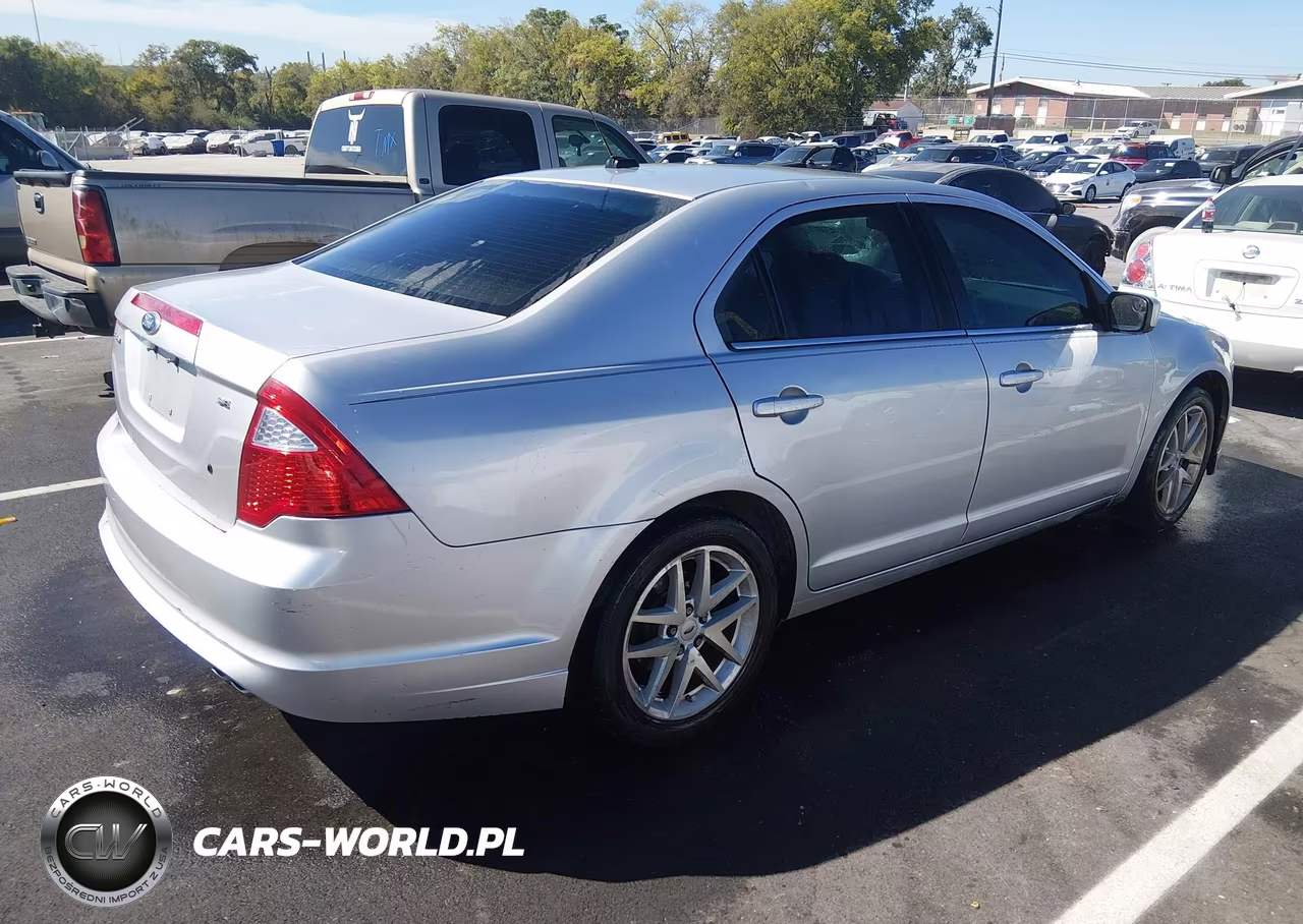2011 Ford Fusion Se VIN:3FAHP0HA1BR126324 - 4