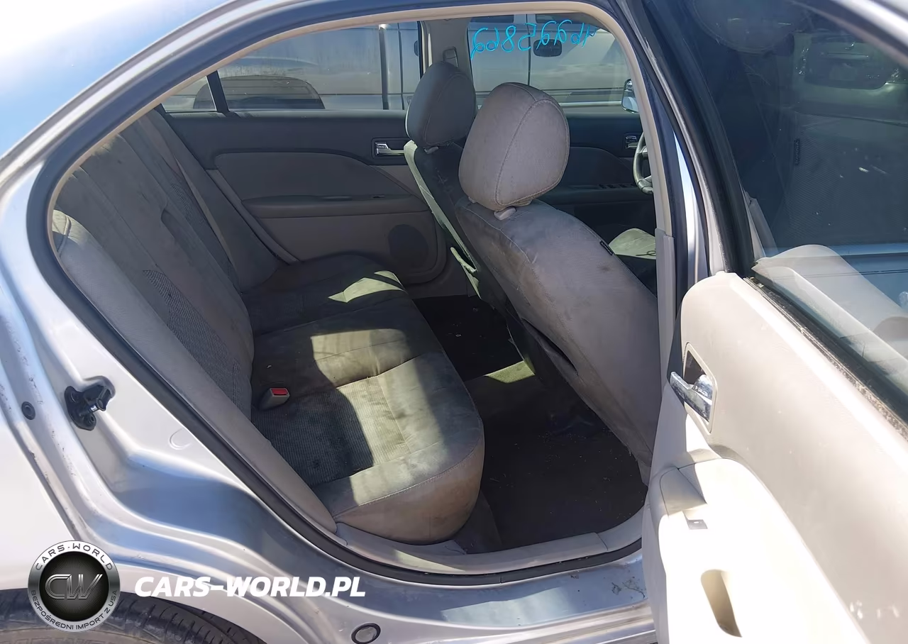 2011 Ford Fusion Se VIN:3FAHP0HA1BR126324 - 8