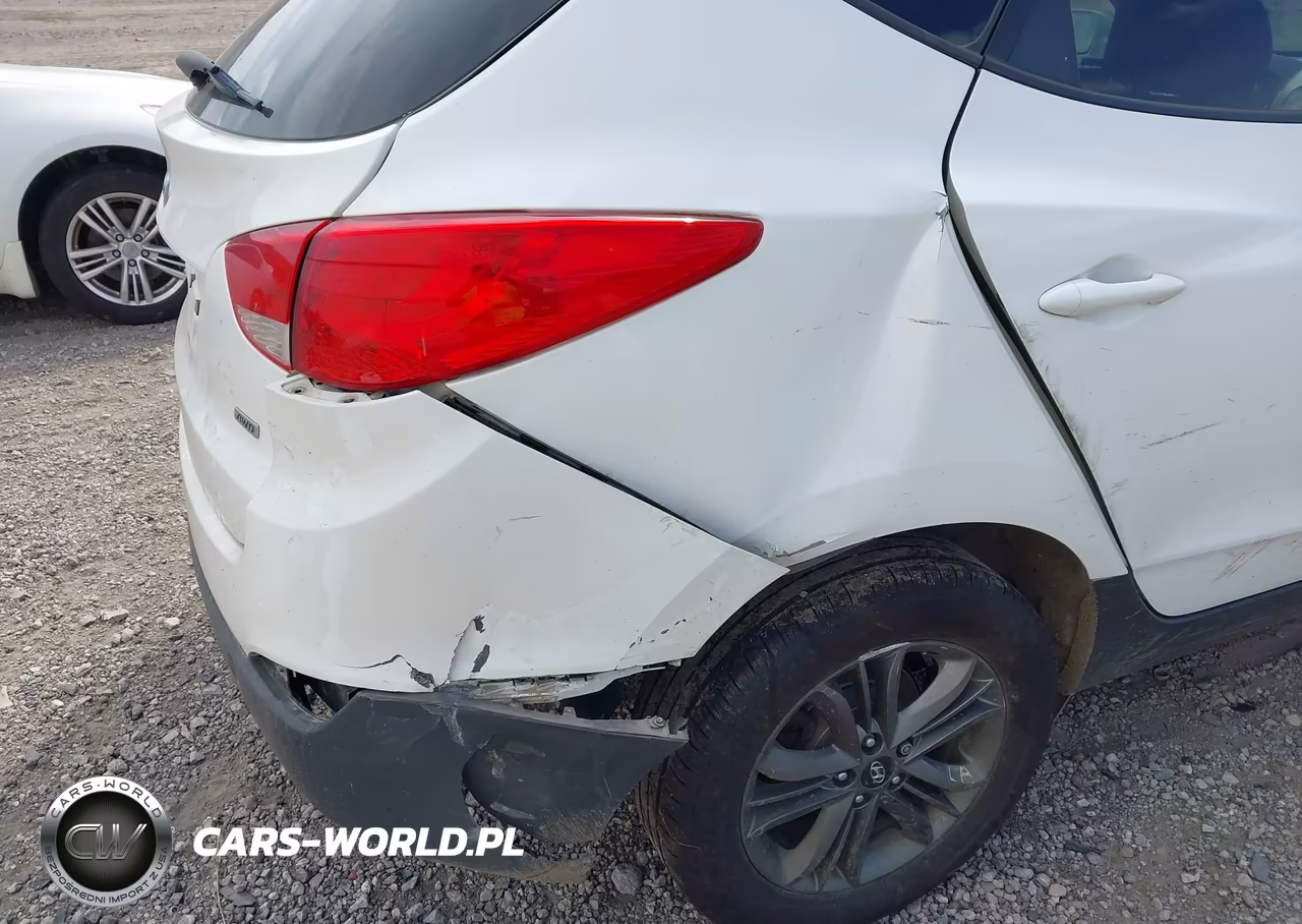2015 Hyundai Tucson Gls VIN:KM8JTCAF7FU109598 - 14