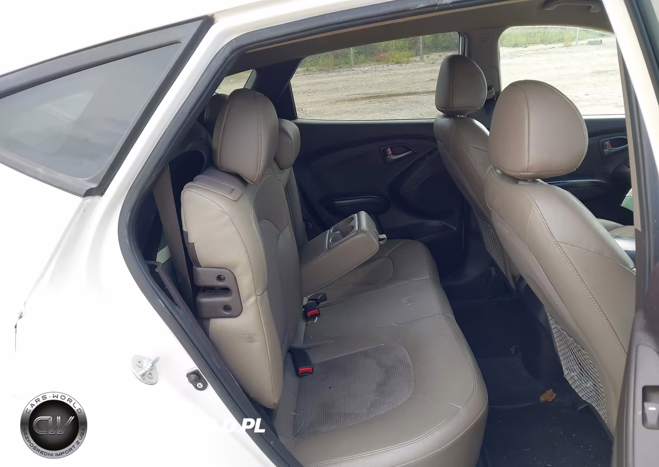 2015 Hyundai Tucson Gls VIN:KM8JTCAF7FU109598 - 8