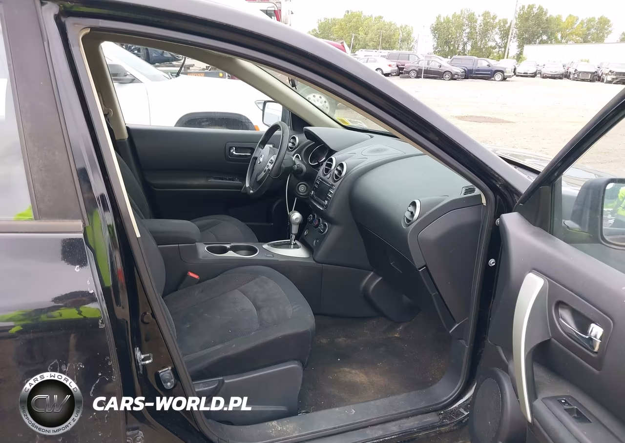 2015 Nissan Rogue Select S VIN:JN8AS5MV8FW770913 - 5