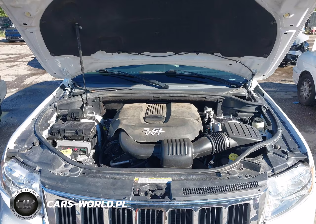 2013 Jeep Grand Cherokee Laredo VIN:1C4RJFAG1DC594962 - 10