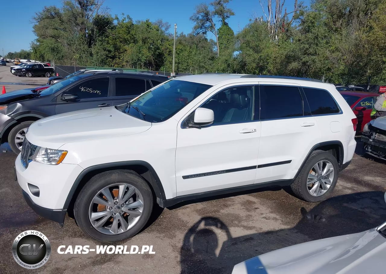 2013 Jeep Grand Cherokee Laredo VIN:1C4RJFAG1DC594962 - 14