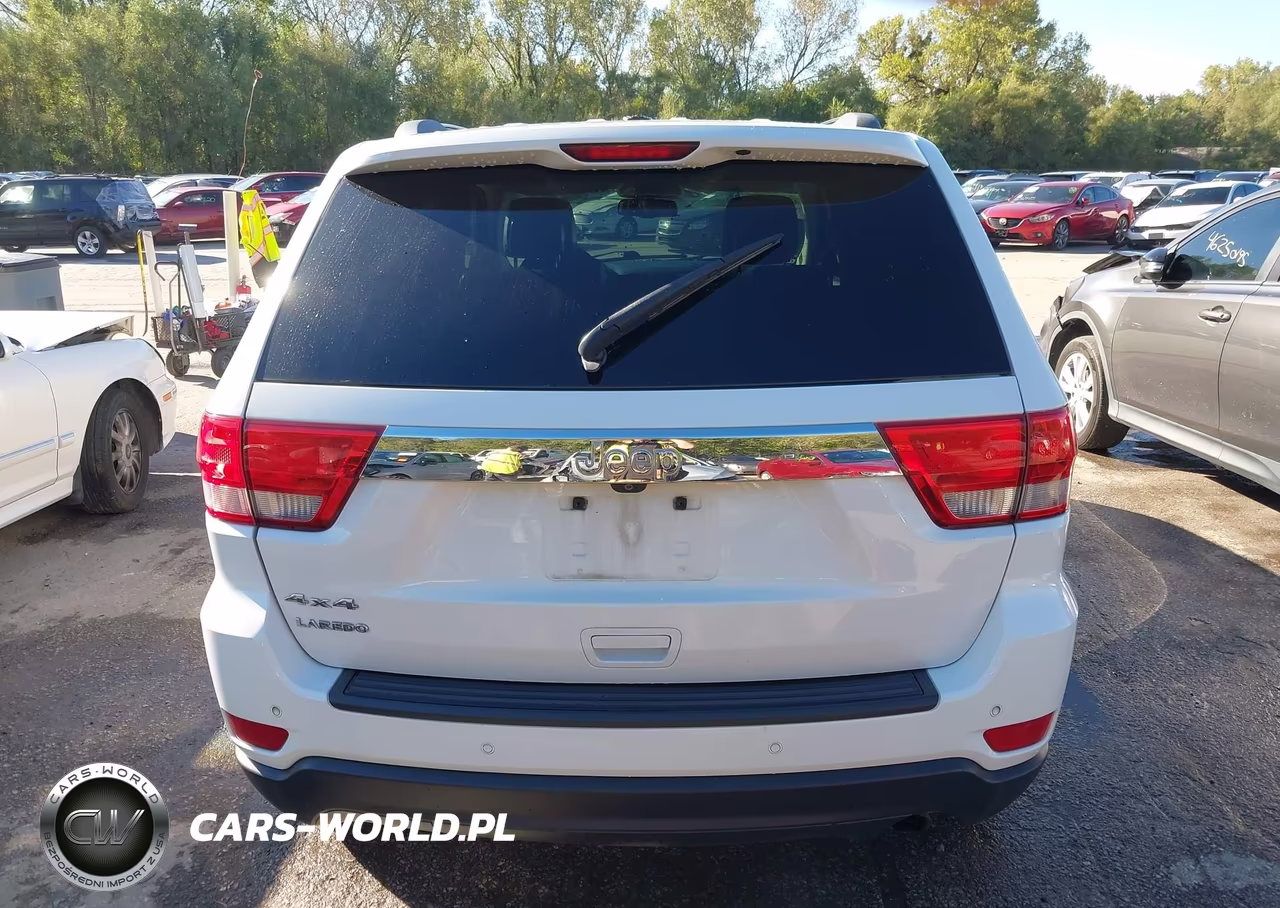 2013 Jeep Grand Cherokee Laredo VIN:1C4RJFAG1DC594962 - 16
