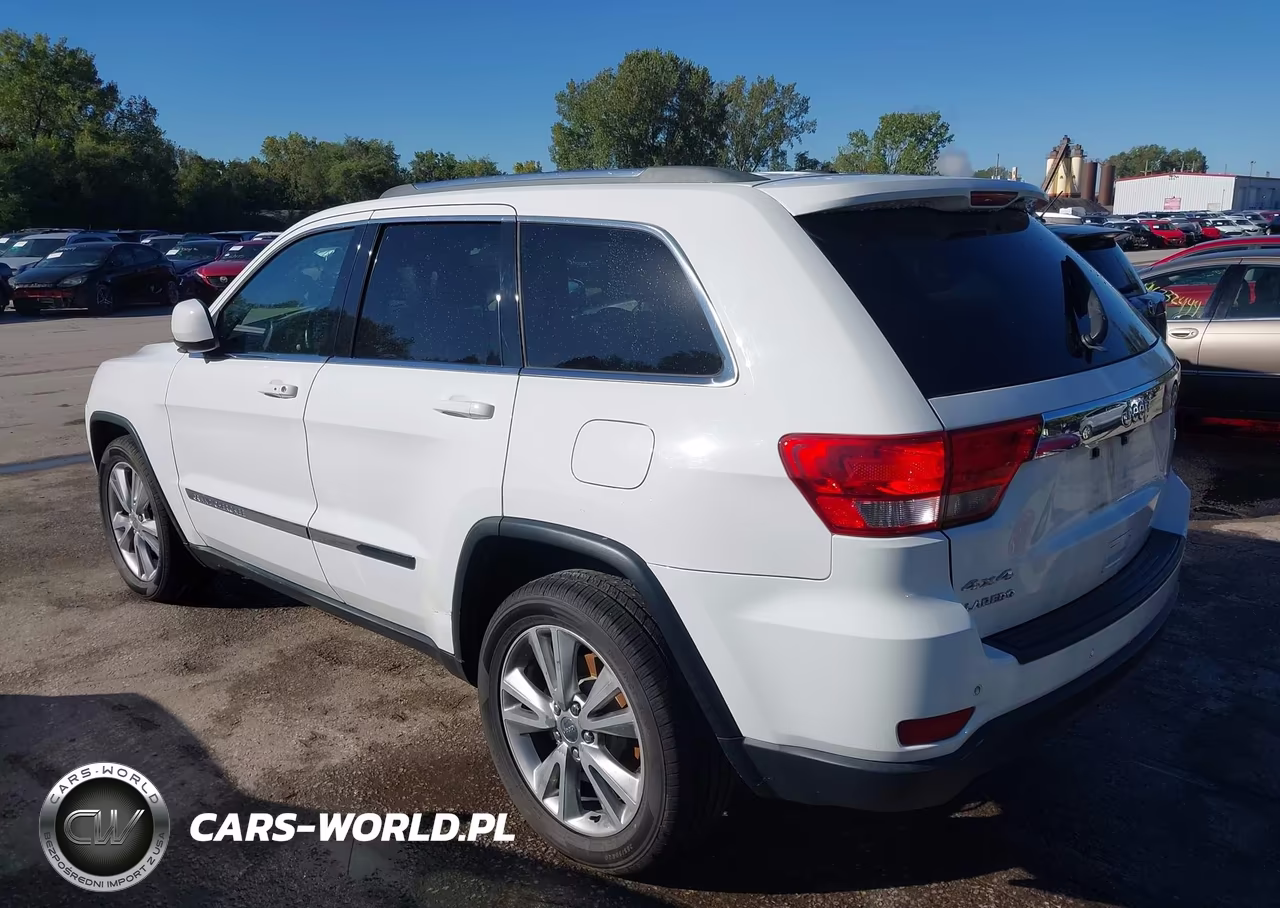 2013 Jeep Grand Cherokee Laredo VIN:1C4RJFAG1DC594962 - 3