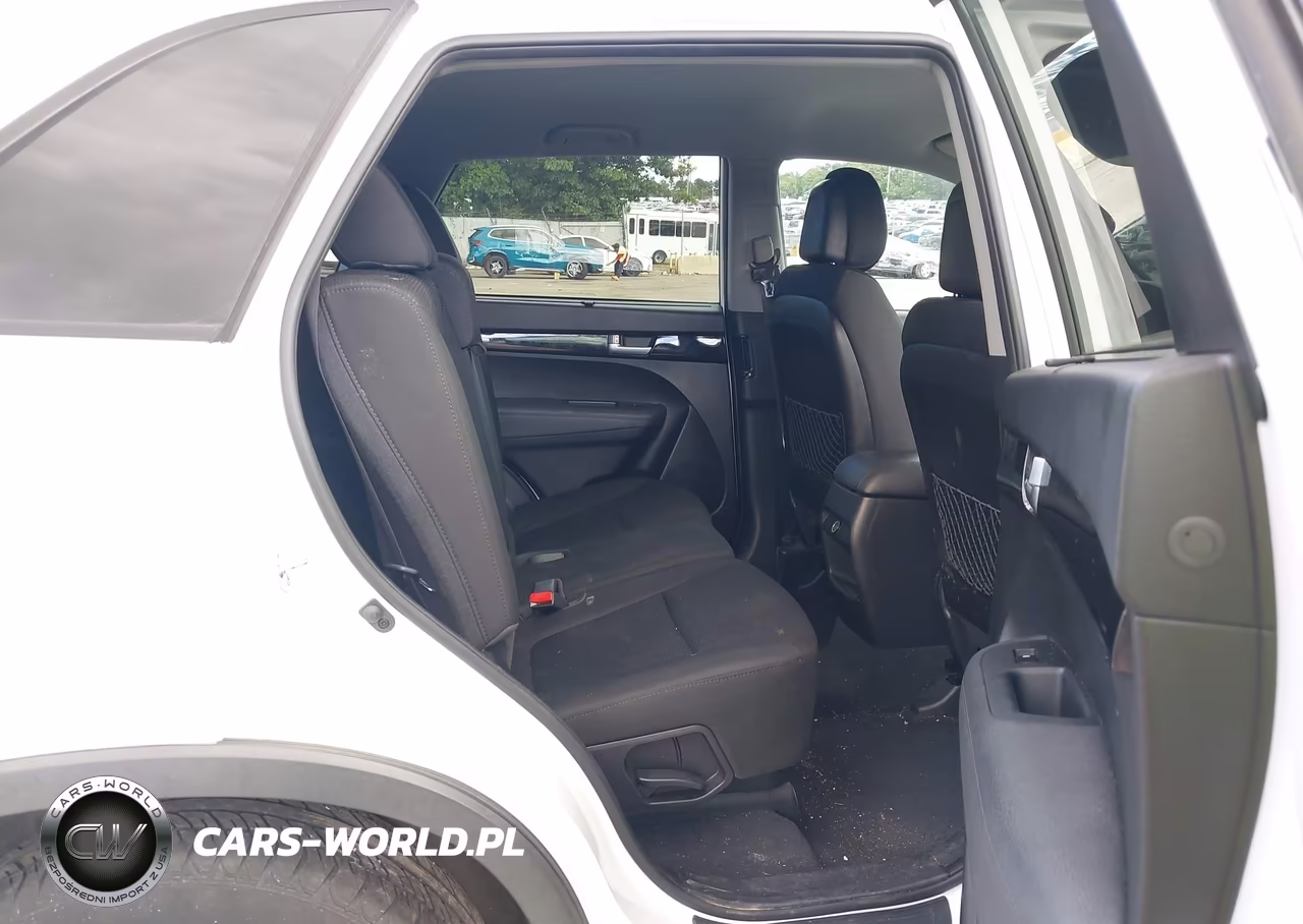 2015 Kia Sorento Lx VIN:5XYKTDA62FG617199 - 8
