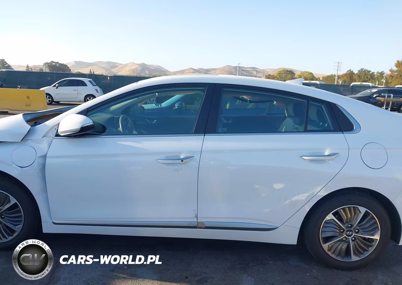 2021 Hyundai Ioniq Plug-In Hybrid Limited VIN:KMHCX5LD4MU259900 - 15